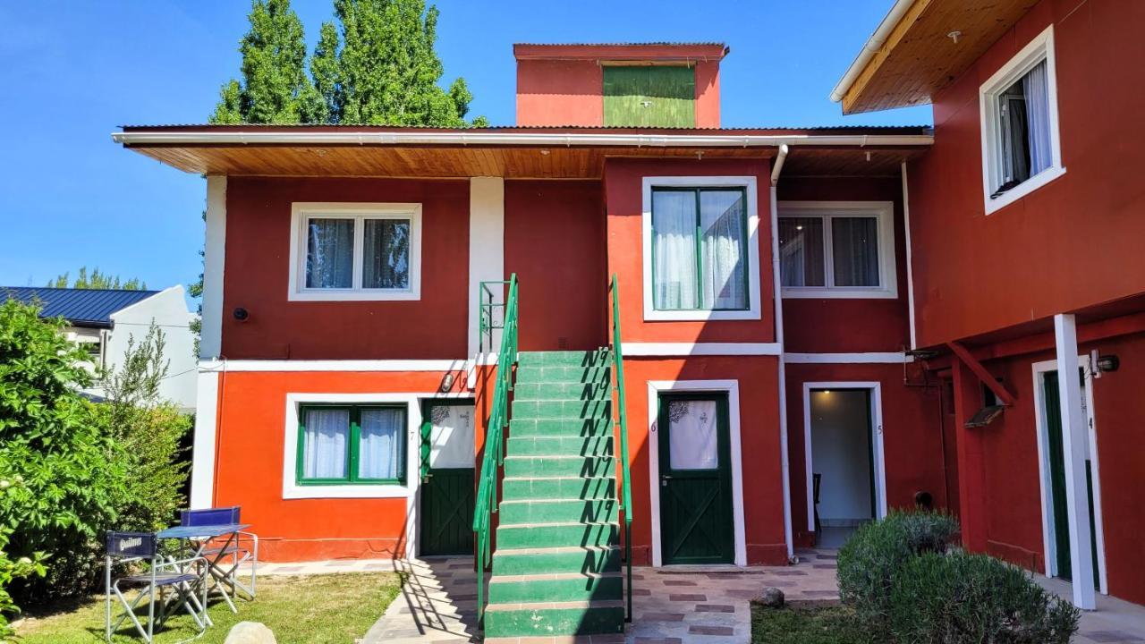 Hotel Amancay Hostal Patagonico El Calafate Esterno foto