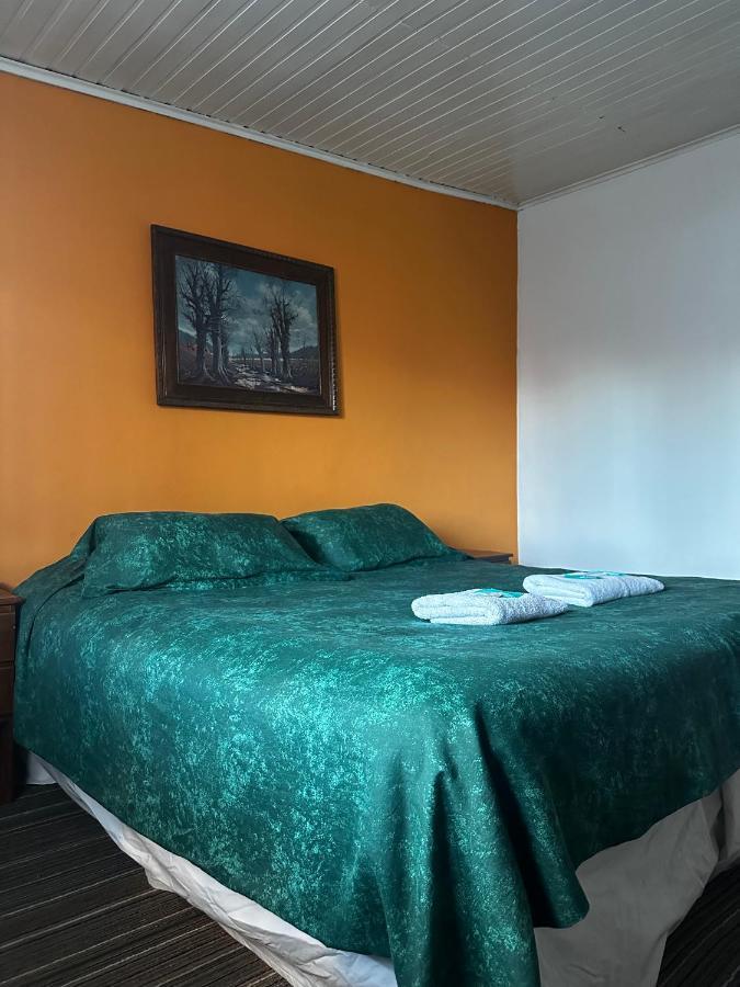 Hotel Amancay Hostal Patagonico El Calafate Esterno foto
