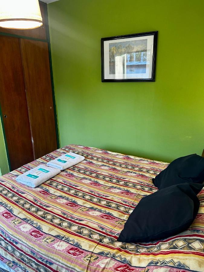 Hotel Amancay Hostal Patagonico El Calafate Esterno foto