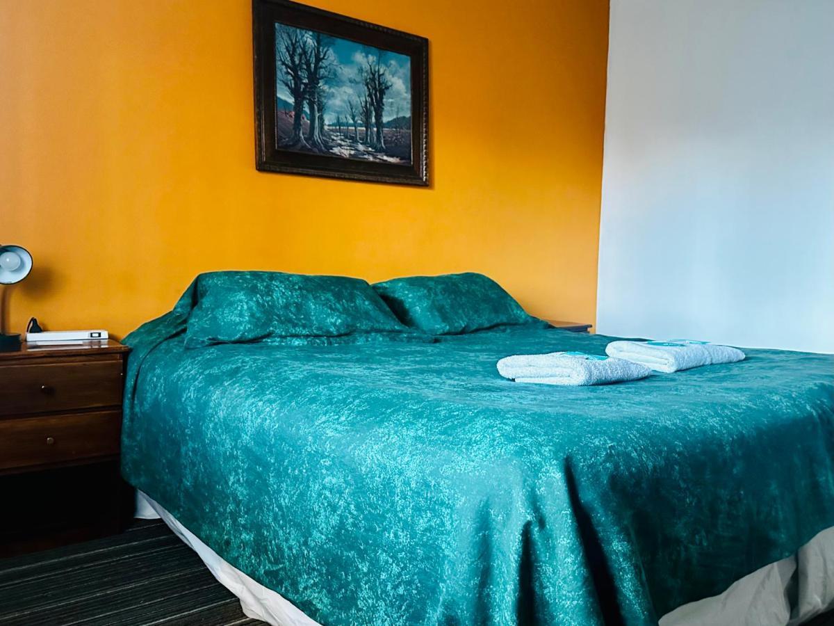 Hotel Amancay Hostal Patagonico El Calafate Esterno foto