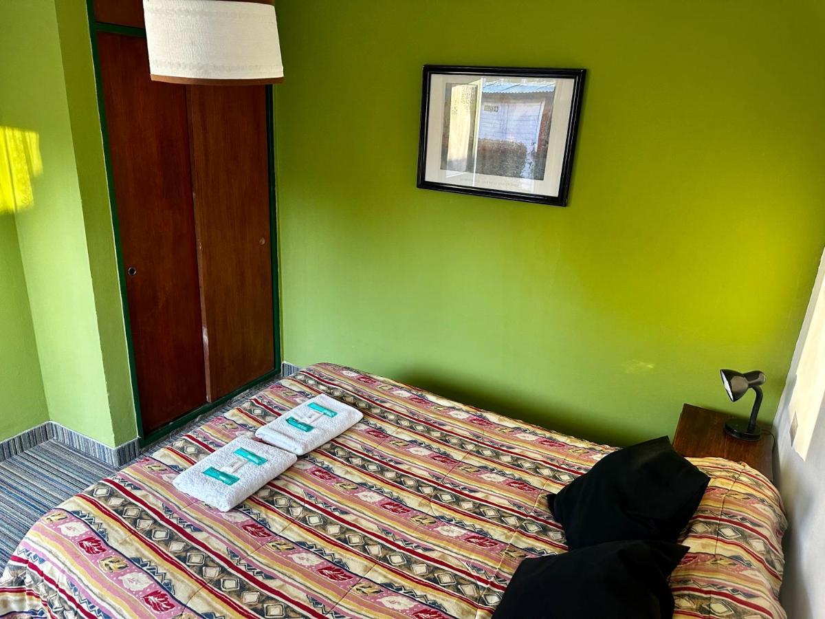 Hotel Amancay Hostal Patagonico El Calafate Esterno foto